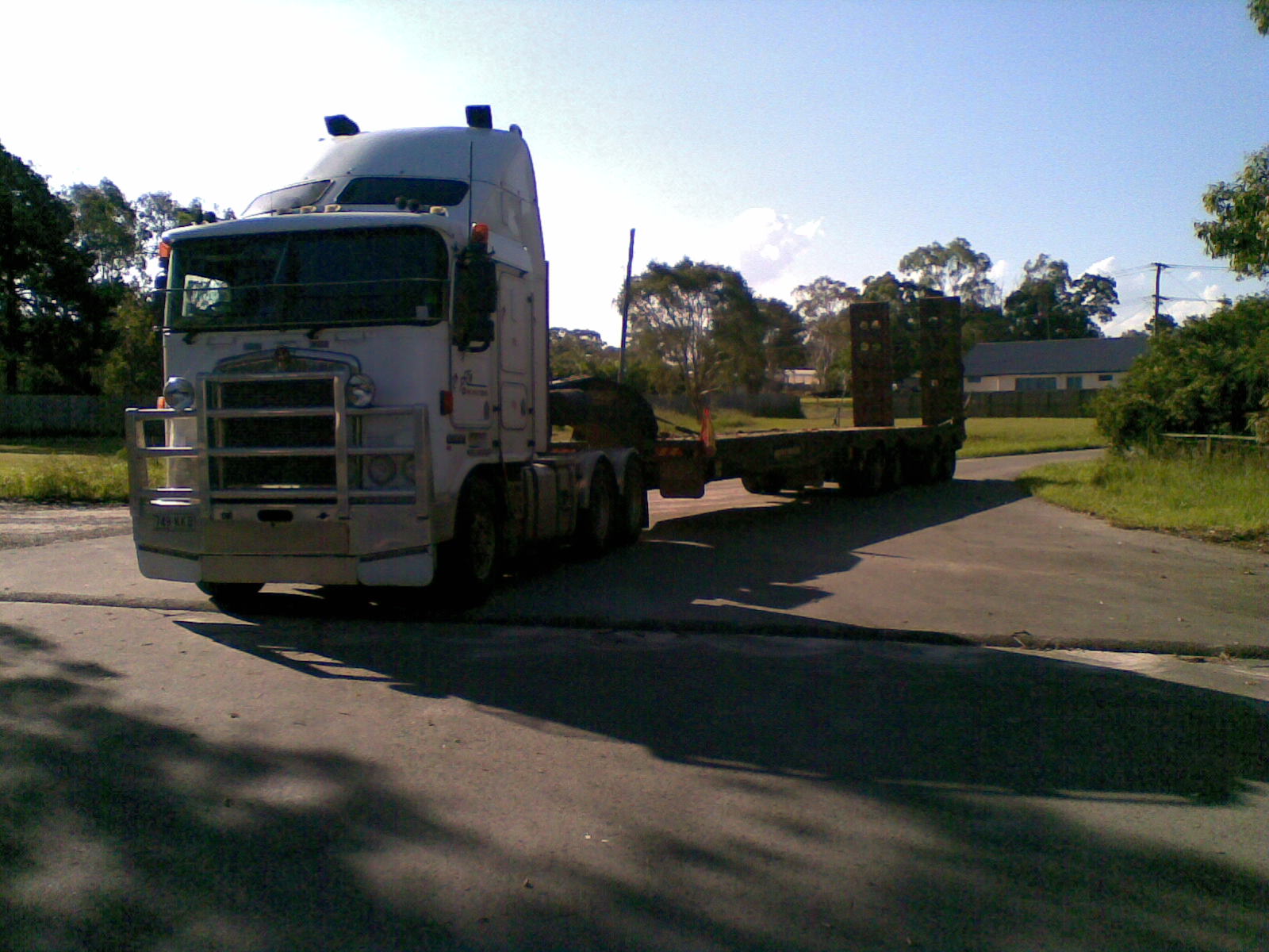 Brisbane heavy transport company for all heavy machinery moving australia wide